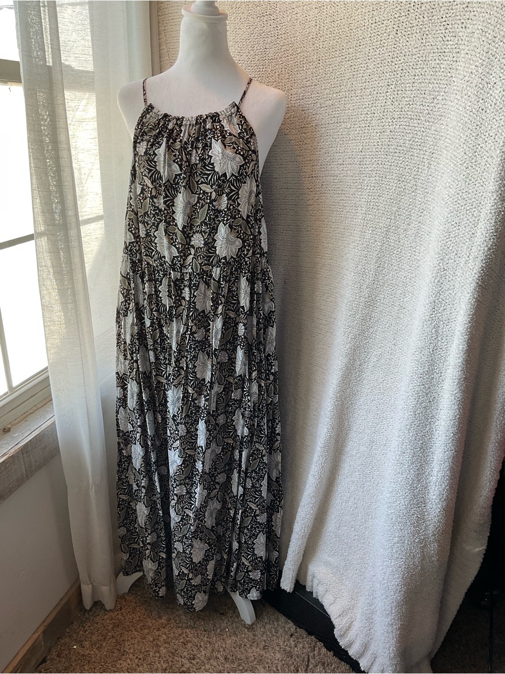 Old Navy Black and White Floral Maxi Dress with Spaghetti Straps